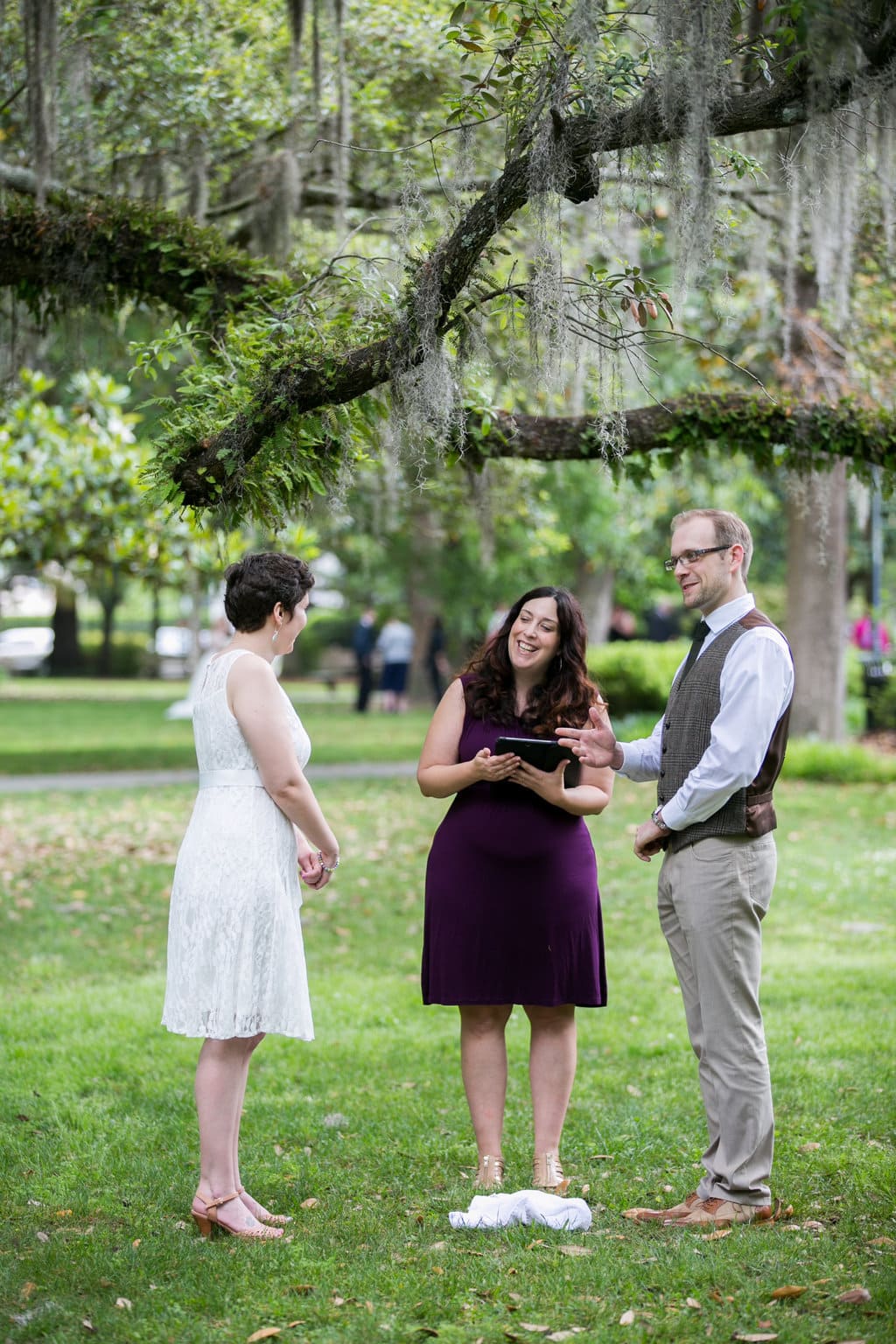 breaking the glass wedding ritual in Savannah