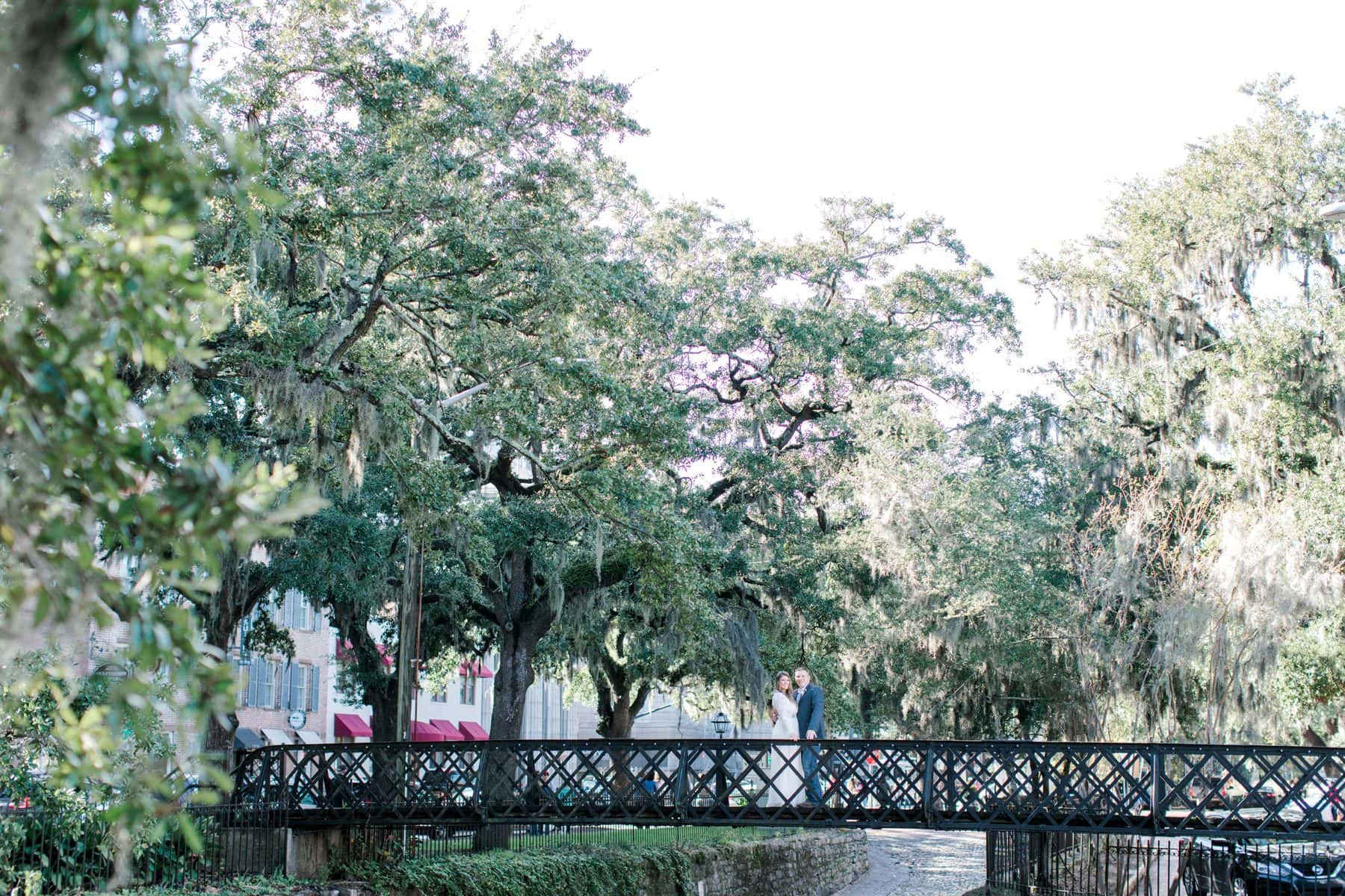 river street savannah wedding